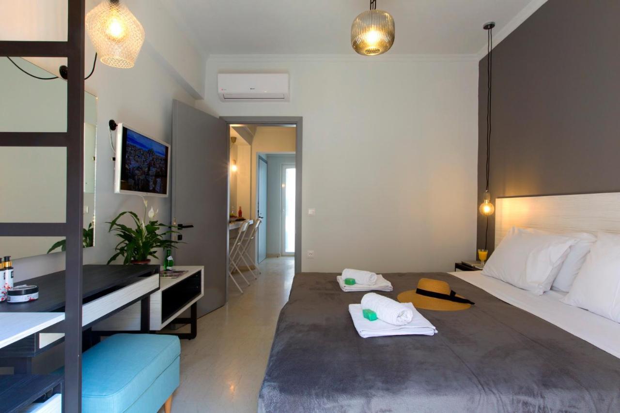 Loc Hospitality Urban Suites コルフ島 エクステリア 写真