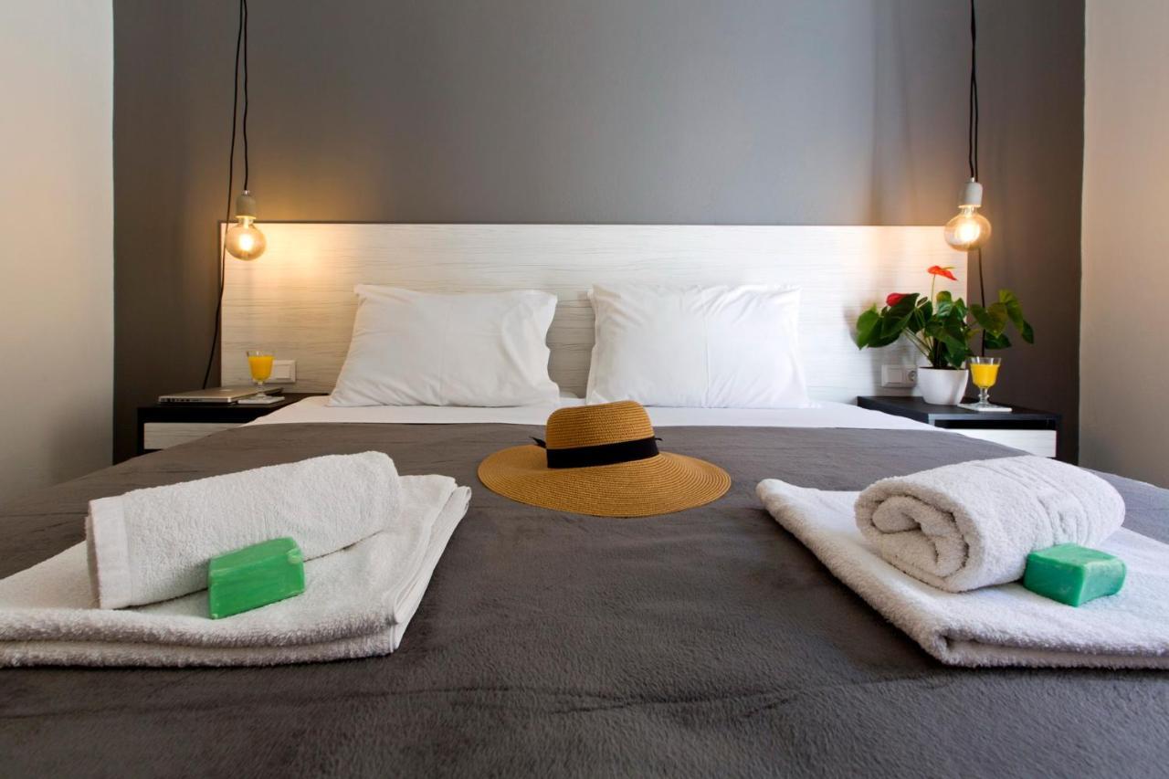 Loc Hospitality Urban Suites コルフ島 エクステリア 写真