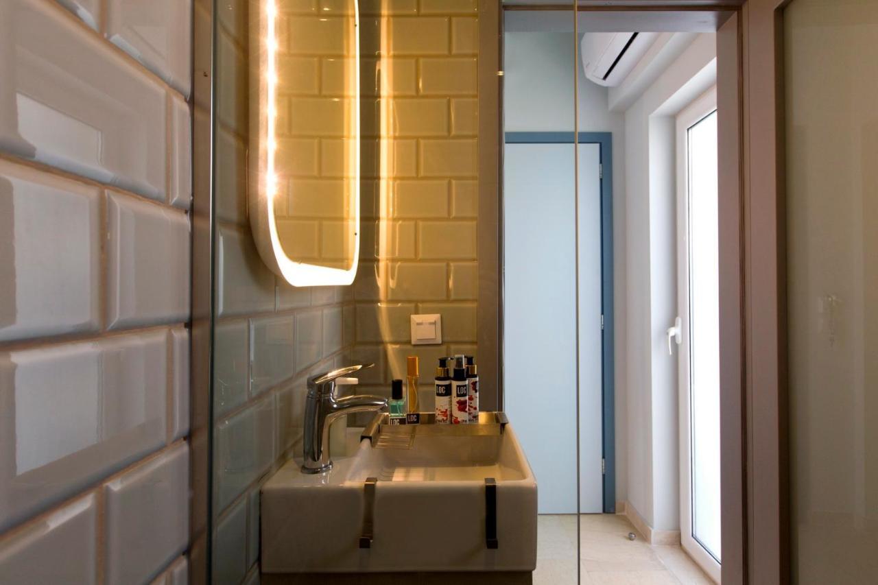 Loc Hospitality Urban Suites コルフ島 エクステリア 写真