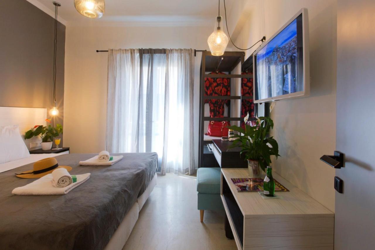 Loc Hospitality Urban Suites コルフ島 エクステリア 写真