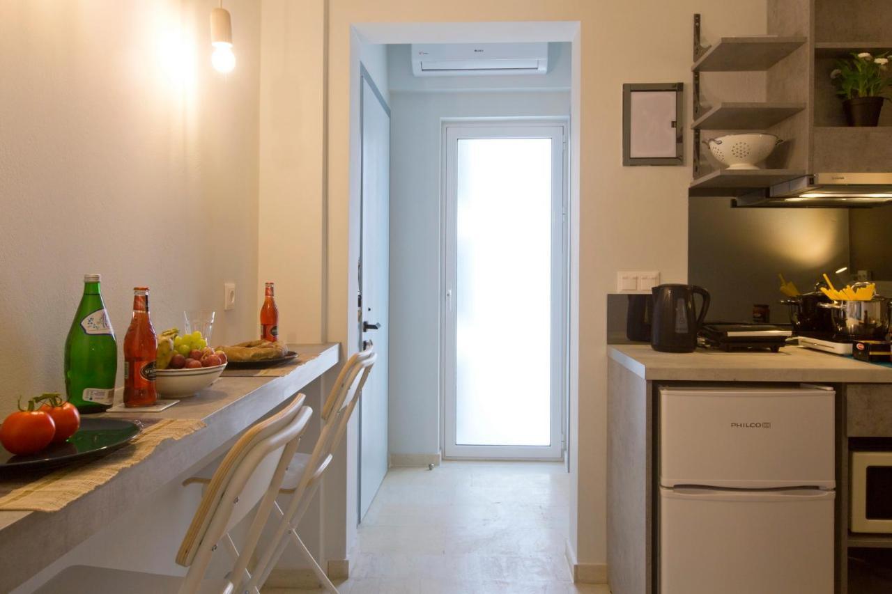 Loc Hospitality Urban Suites コルフ島 エクステリア 写真