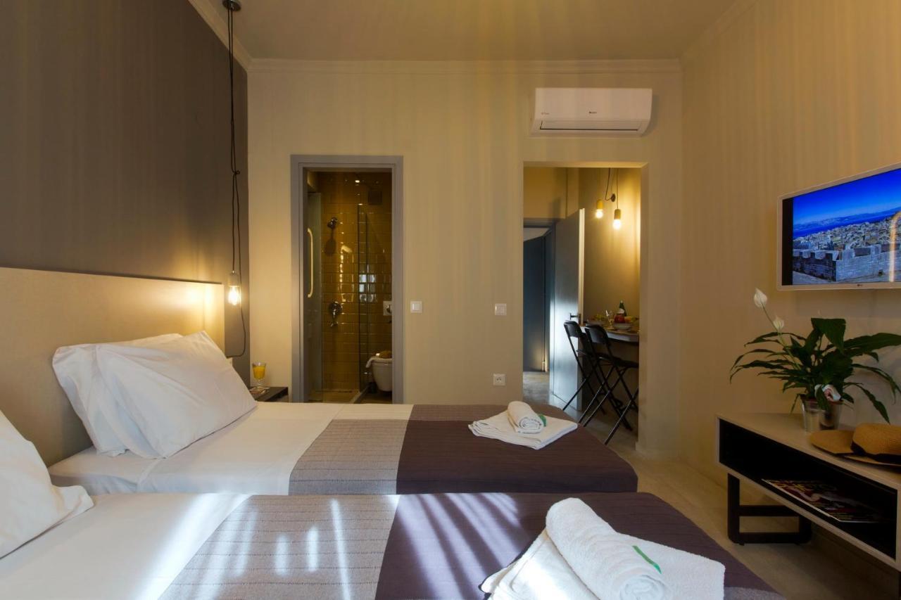 Loc Hospitality Urban Suites コルフ島 エクステリア 写真