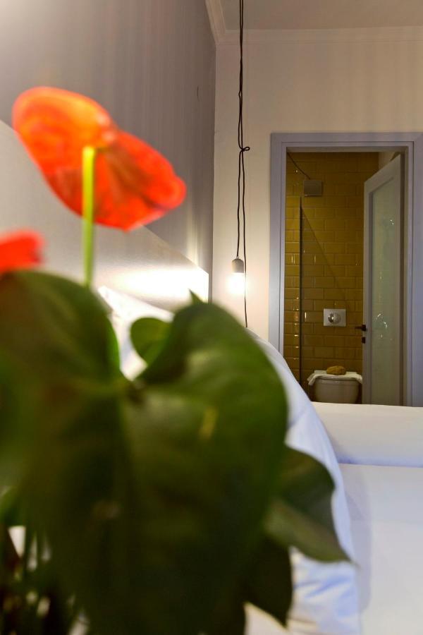 Loc Hospitality Urban Suites コルフ島 エクステリア 写真